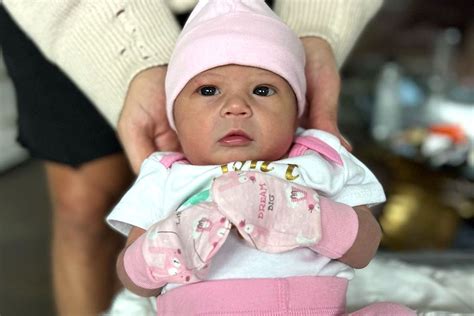 Chanel West Coast Shares Name and Sweet Images of Her Baby。